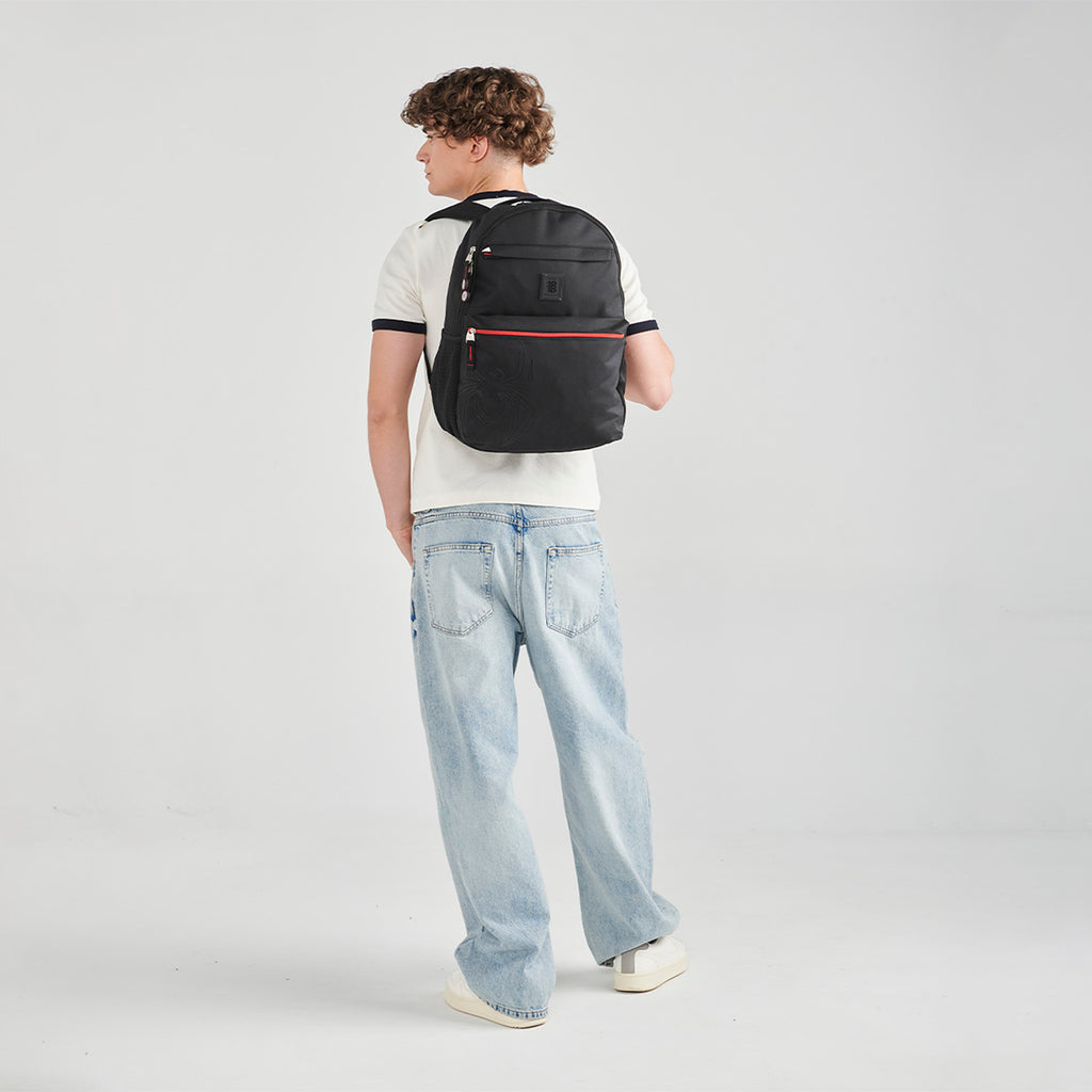 Mochila Negra Miles Morales 1818 Sut